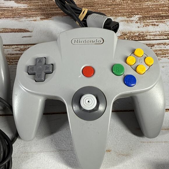 Lot Of 2 Nintendo 64 N64 Controllers OEM Authentic Gray Set Nus-005 See Details - Picture 3 of 8